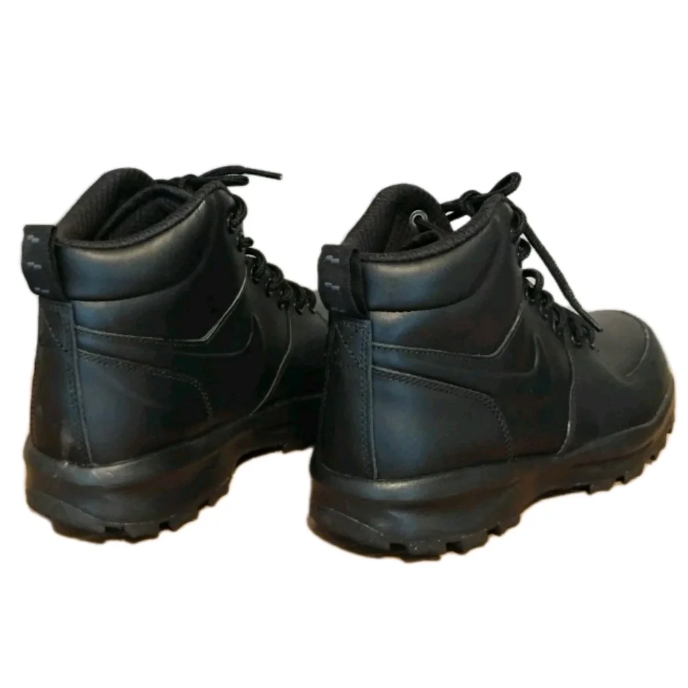 Nike Manoa Men's / Kids Shoes Size 6.5